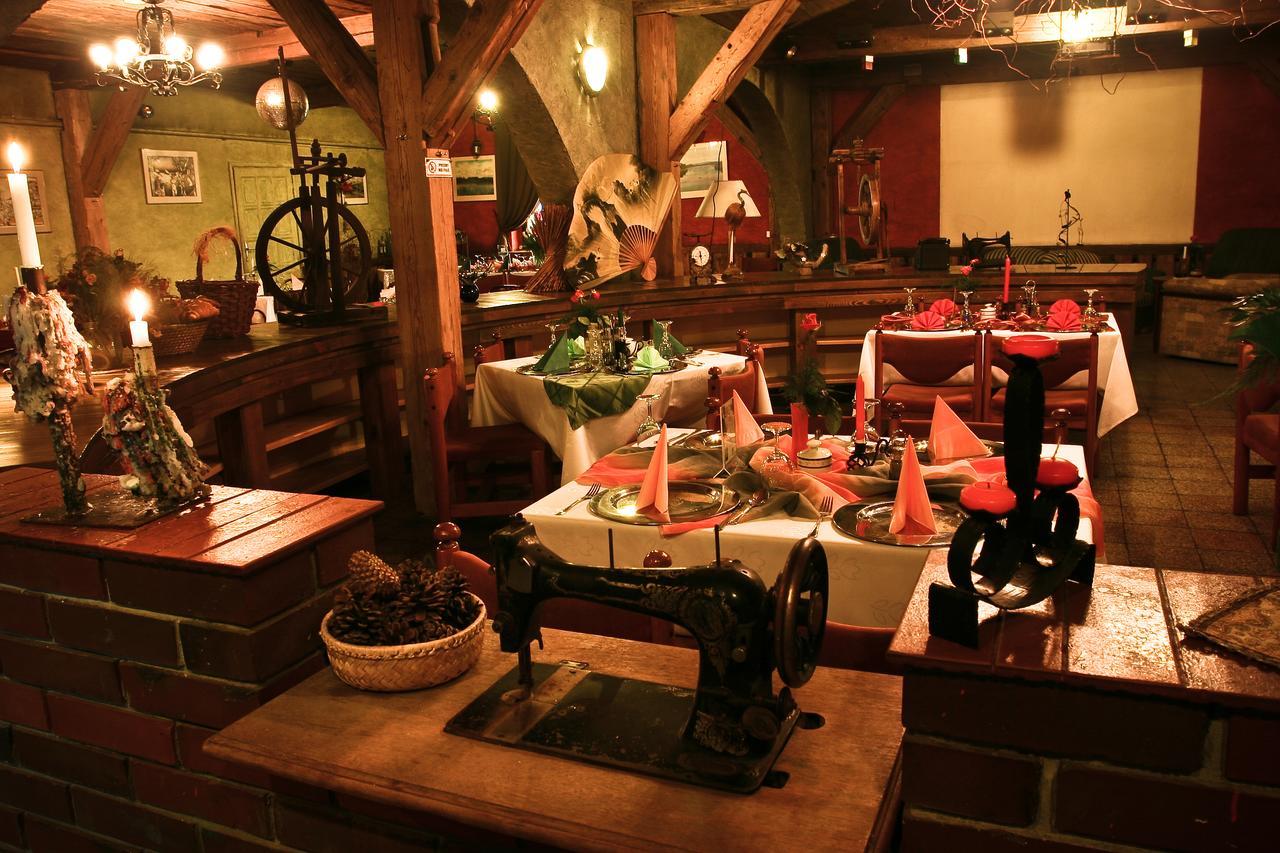 Hotel Restauracja Pustelnik Wisla Mala Exteriör bild