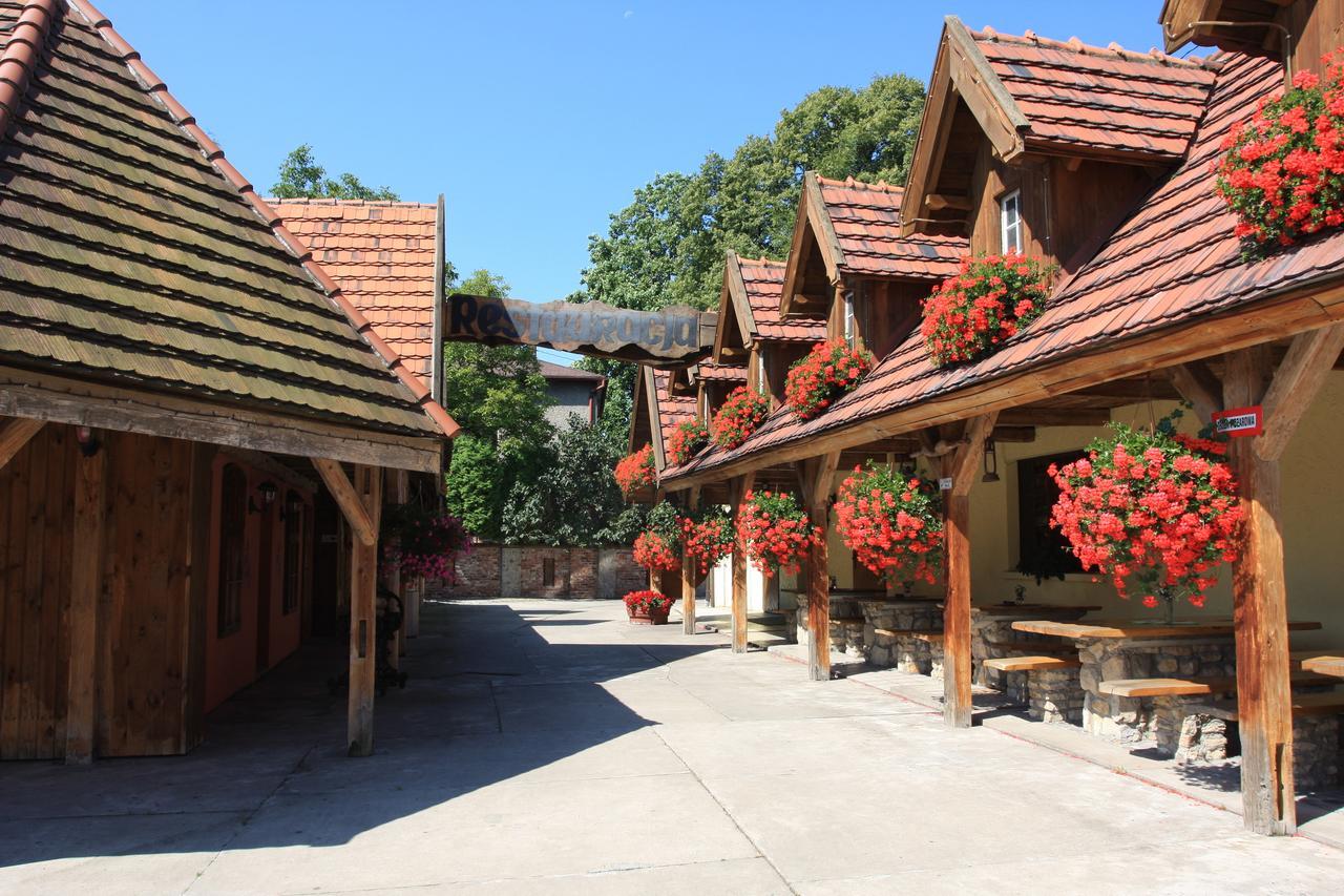 Hotel Restauracja Pustelnik Wisla Mala Exteriör bild