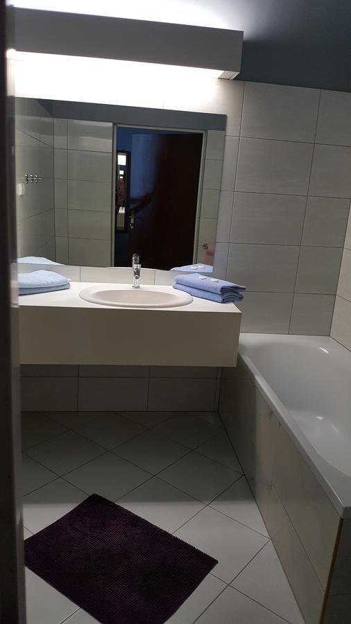 Hotel Restauracja Pustelnik Wisla Mala Exteriör bild